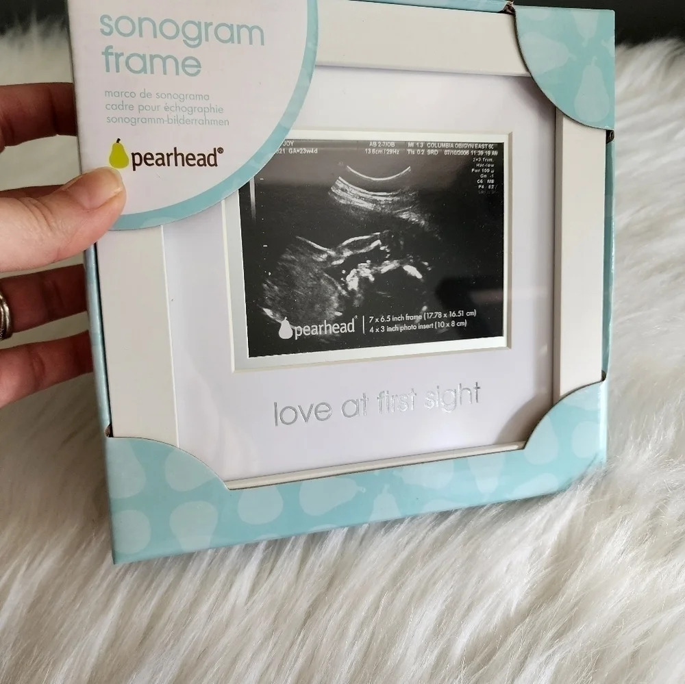 Pearhead Baby Bundle with Sonogram Frame and Ink Pad - Picture 3 of 7